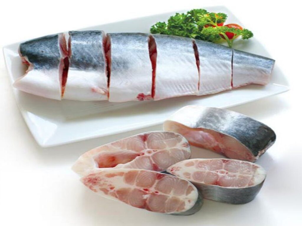 Công thức món cá kho tiêu đậm vị siêu bắt cơm